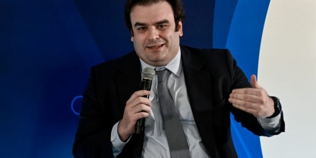 Πιερρρακάκης στο προσυνέδριο της ΝΔ: “Το κράτος αλλάζει καθημερινά”
