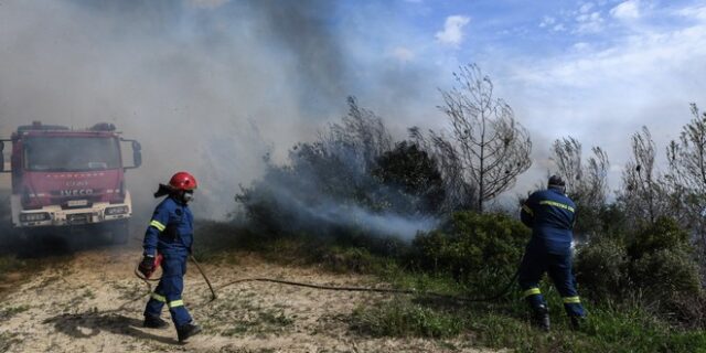 Φωτιές: Πολύ υψηλός κίνδυνος και την Παρασκευή – Ποιες περιοχές είναι στο “κόκκινο”