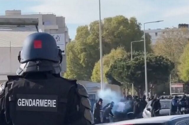 Μαρσέιγ – ΠΑΟΚ: Επεισόδια έξω απ’ το Βελοντρόμ όταν έφτασαν οι οπαδοί του Δικεφάλου
