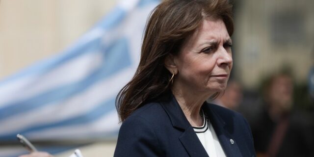 Σακελλαροπούλου: Συγκίνηση μετά την επίσκεψη στα ελληνόφωνα χωριά της Απουλίας