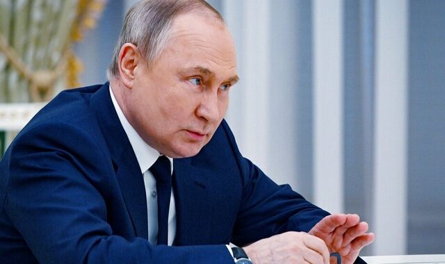 Σύμβουλος Ζελένσκι: Δεν υπάρχει συμφωνία για συνάντηση με τον Πούτιν