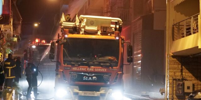 Μάνδρα: Νεκρός από φωτιά στο σπίτι του