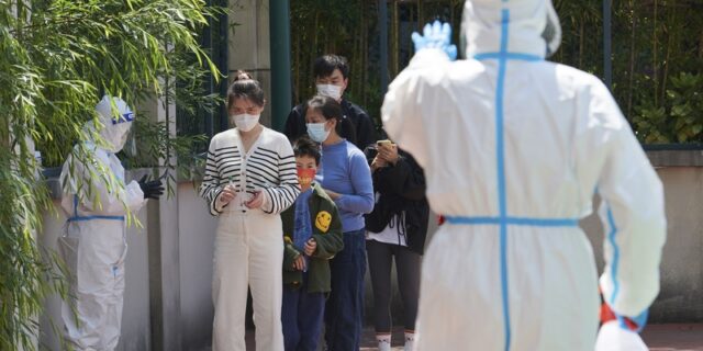 Γαλιατσάτος – Johns Hopkins: “Ελπίζω να μην μας κρύβουν κάτι στη Σαγκάη”