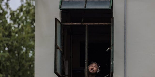 Σαγκάη: Χαλαρώνει το lockdown μετά τις αντιδράσεις – Τα πρώτα δειλά βήματα