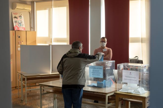 Εκλογές στη Σερβία: Στις κάλπες για ψήφο σε όλα τα επίπεδα εξουσίας