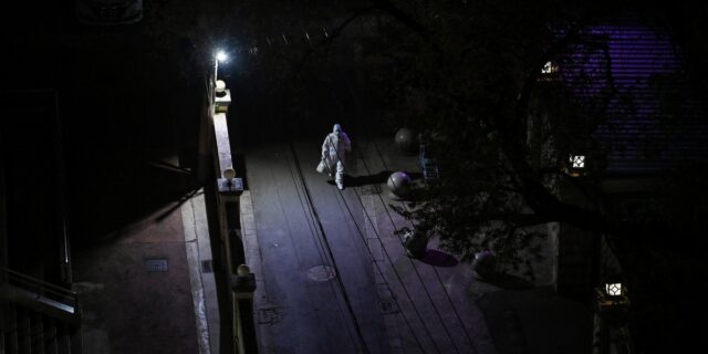 Τι πήγε λάθος στη Σαγκάη: Lockdown, αδεια ψυγεία, αυτοκτονίες, παιδιά μόνα και δολοφονίες ζώων