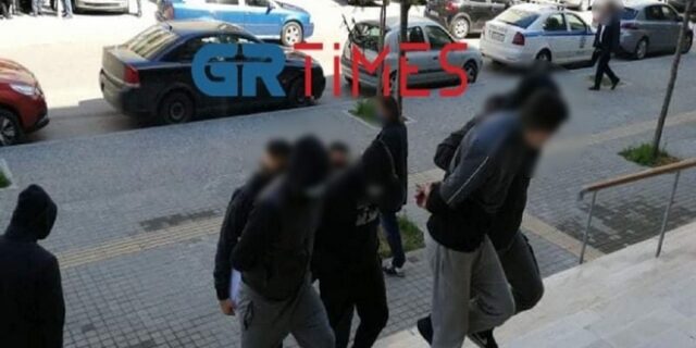 Θεσσαλονίκη: Ελεύθεροι με περιοριστικούς όρους οι τρεις κατηγορούμενοι για το οπαδικό επεισόδιο στη Σταυρούπολη