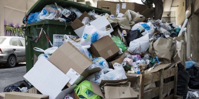 Μεσολόγγι: Σε κατάσταση έκτακτης ανάγκης λόγω σκουπιδιών
