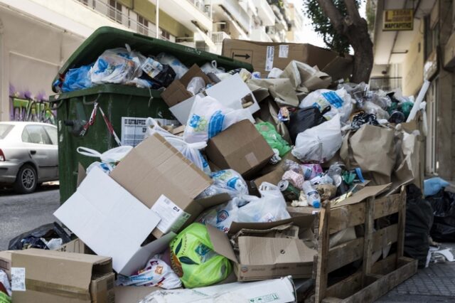 Μεσολόγγι: Σε κατάσταση έκτακτης ανάγκης λόγω σκουπιδιών