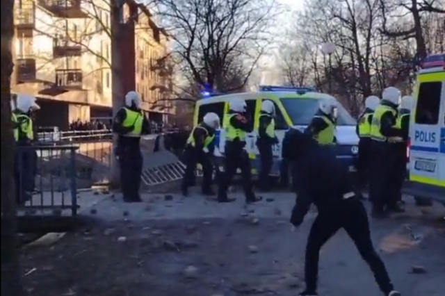 Σουηδία: Τραυματίες από αστυνομικά πυρά σε διαμαρτυρίες για συγκέντρωση ακροδεξιάς οργάνωσης