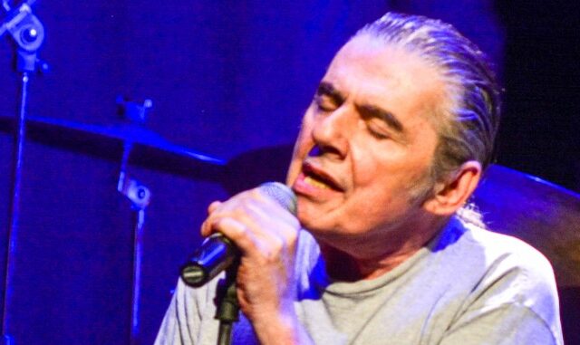 Σταύρος Λογαρίδης: Πέθανε ο σπουδαίος συνθέτης και μέλος της θρυλικής μπάντας “Poll”