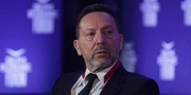 Στουρνάρας: “Θα κάνουμε ό,τι χρειαστεί για την αντιμετώπιση του πληθωρισμού”