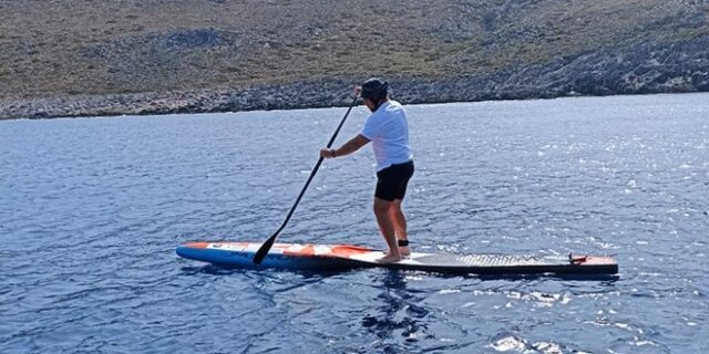 Κρήτη: Έκανε τον γύρο του νησιού πάνω σε sup