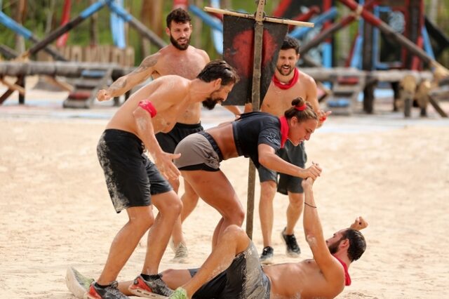 Survivor: “Πόλεμος” στους Μπλε – Ποιοι κέρδισαν το έπαθλο επικοινωνίας