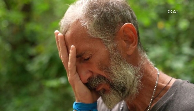 Survivor: Συντετριμμένος ο Τάκης Καραγκούνιας – Ενημερώθηκε για τον θάνατο του πατέρα του