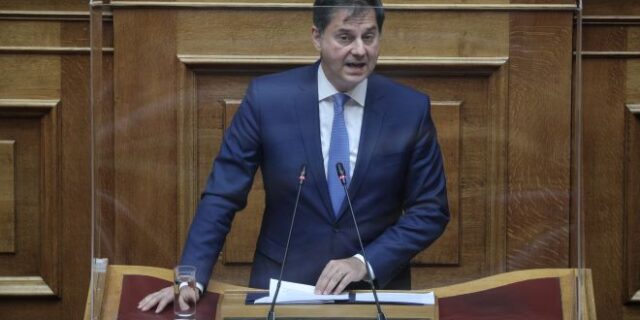 Χάρης Θεοχάρης: “Φιλο-πουτινική διάβρωση” σε κόμματα της αντιπολίτευσης