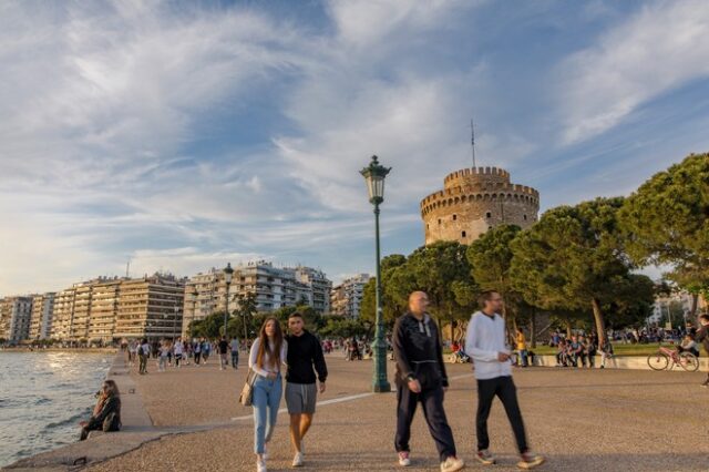 Κορονοϊός: 976 νέα κρούσματα χθες και σήμερα στη Θεσσαλονίκη