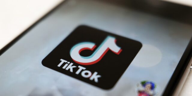 Το TikTok προχωρά σε απολύσεις