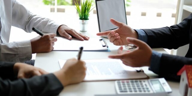 Intrum: “Κλειδί” η χρηματοδότηση των επιχειρήσεων που αναδιάρθρωσαν τις οφειλές τους