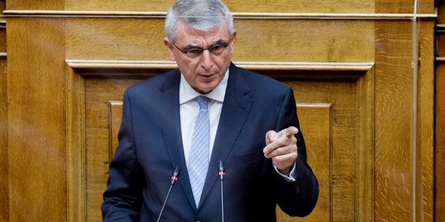 Ενιαίο Δίκτυο Συνταξιούχων: Ρουσφέτι σε δημάρχους και νομάρχες με διπλή σύνταξη