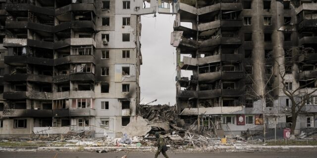 Ουκρανία: 26 πτώματα βρέθηκαν στα ερείπια κτιρίων στην Μποροντιάνκα
