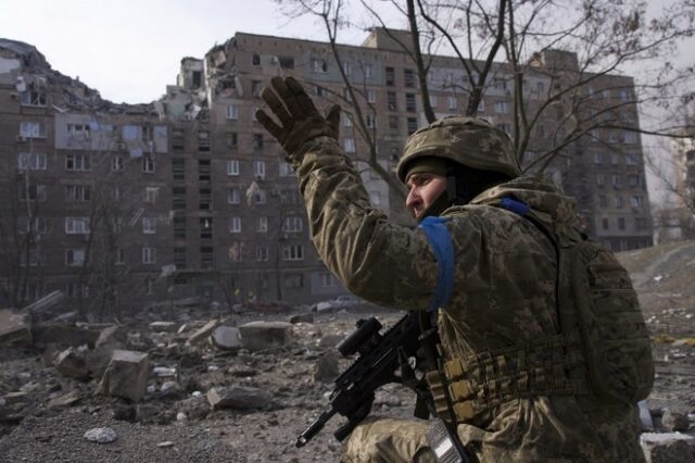Ουκρανία: Παρατείνεται ο στρατιωτικός νόμος για τουλάχιστον 3 μήνες