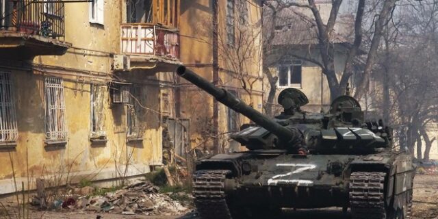 Ουκρανία: Στα χέρια των Ρώσων το λιμάνι της Μαριούπολης – Σφοδροί βομβαρδισμοί με νεκρούς στο Χάρκοβο