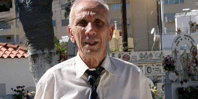 Πέθανε ο Κώστας Καραπατής