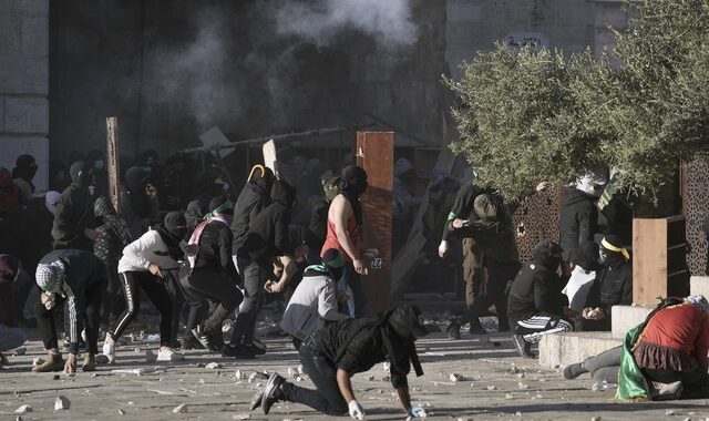 Ισραήλ: Πάνω από 150 τραυματίες στα επεισόδια της Πλατείας των Τεμενών