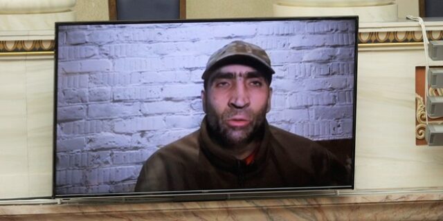 Ζελένσκι: Ομιλία μέλους του ναζιστικού τάγματος Αζόφ, μέσα στην ελληνική Βουλή