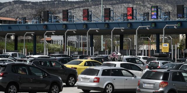 Καθαρά Δευτέρα: Αυξημένα μέτρα της Τροχαίας για την έξοδο του τριημέρου – Τι να προσέξουν οι οδηγοί