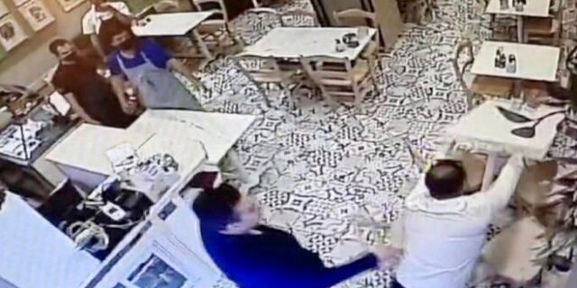 Θεσσαλονίκη – Βίντεο: Έκαναν γυαλιά-καρφιά πατσατζίδικο επειδή τους ζήτησαν πιστοποιητικά