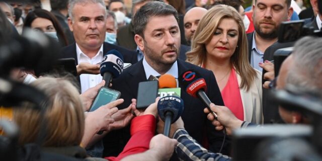Ανδρουλάκης: “Πλαφόν στη λιανική τιμή ηλεκτρικού ρεύματος αύριο κιόλας”