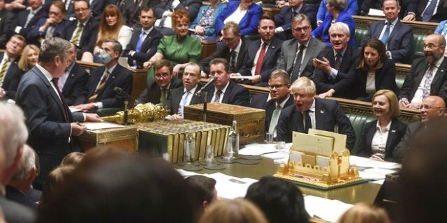 Βρετανία: Βουλευτής έβλεπε πορνό σε συνεδρίαση του κοινοβουλίου