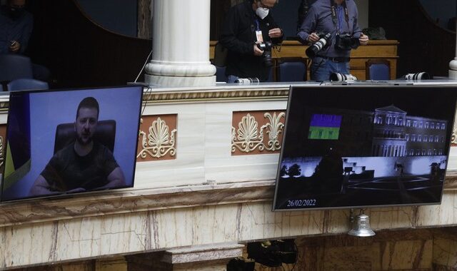 Γεροβασίλη: “Απαράδεκτο το ότι μίλησε μέλος του Τάγματος Αζόφ στη Βουλή”