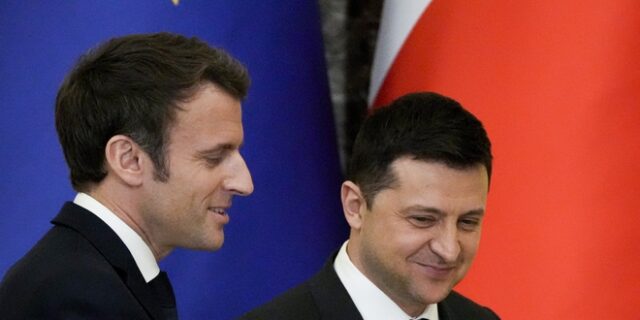 Ζελένσκι: Υποστηρίζει ανοιχτά τον Μακρόν και ζητά από τη Λεπέν “να κατανοήσει το λάθος της”
