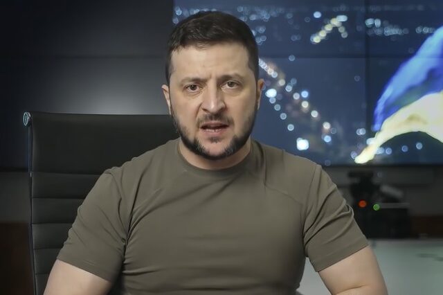 Ζελένσκι: “Η Ρωσία είναι αυτή που χρειάζεται αποναζιστικοποίηση”