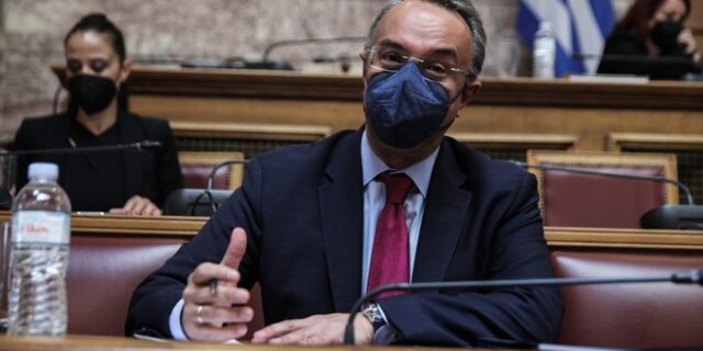 Σταϊκούρας: Περιορίσαμε το λαθρεμπόριο καυσίμων, καπνικών και αλκοολούχων ποτών, πλησιάζουμε τον μέσο ευρωπαϊκό όρο