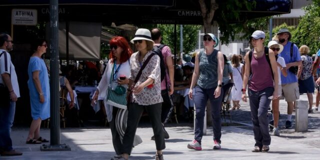 Καιρός: Περιορισμένη αστάθεια την Τετάρτη – Πάνω από τα κανονικά επίπεδα η θερμοκρασία