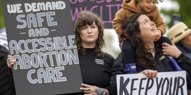 ΗΠΑ: Αποσύρθηκε “μεσαιωνικό” νομοσχέδιο για τις αμβλώσεις στη Λουιζιάνα