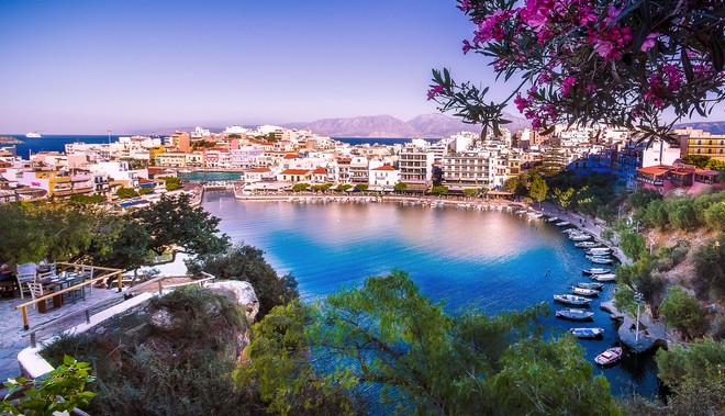 Οι “νέοι παίχτες” στην ξενοδοχειακή αγορά της Κρήτης – Γιατί αποχώρησαν μεγάλοι Έλληνες ξενοδόχοι