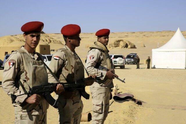 Αίγυπτος: 11 νεκροί σε συγκρούσεις μεταξύ στρατιωτών και τρομοκρατών στη Διώρυγα του Σουέζ