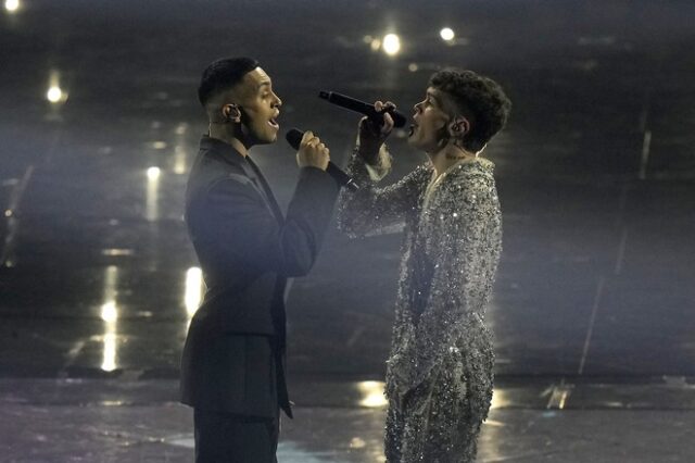 Eurovision 2022: Συγκίνησε ο Mahmood με το “Brividi” για την οικοδέσποινα Ιταλία