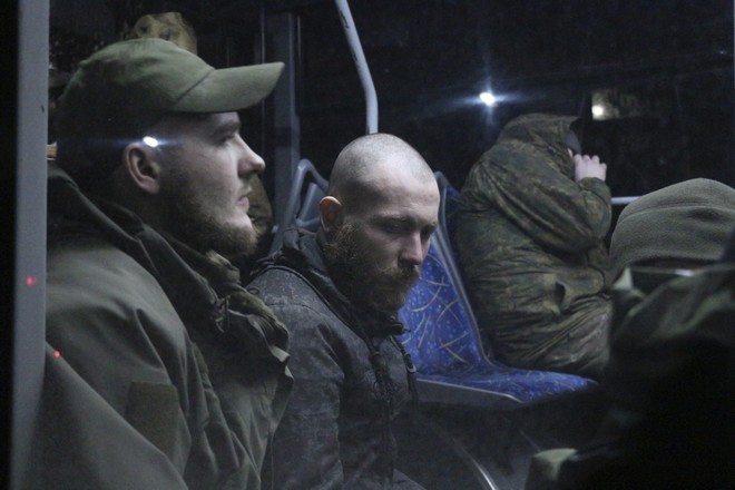 Ουκρανία: Οι μαχητές του Αζοφστάλ θα δικαστούν στην αυτόκλητη “Λ.Δ. του Ντονμπάς”