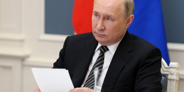 Καναδάς: Κυρώσεις σε 21 συνεργάτες του Πούτιν και σε τέσσερις ρωσικές τράπεζες