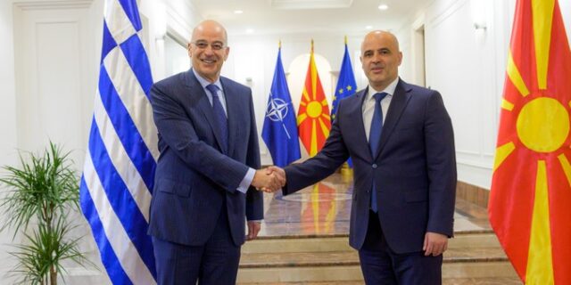 Δένδιας από τα Σκόπια: Πλήρης η στήριξη στην ευρωπαϊκή προοπτική των Δυτικών Βαλκανίων