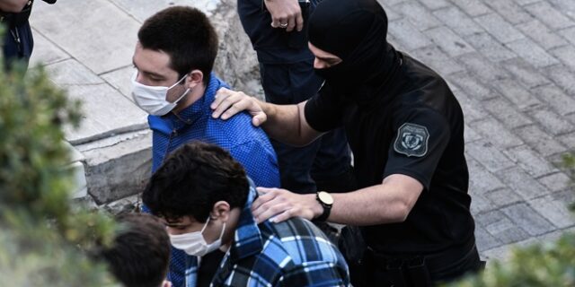 Δολοφονία Τοπαλούδη: Ισόβια και 15 έτη στους δολοφόνους και βιαστές της Ελένης