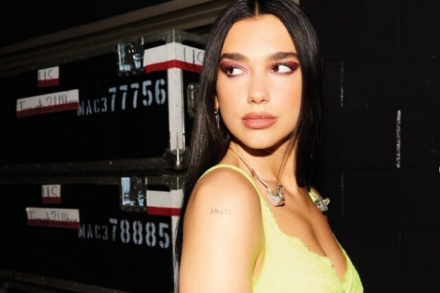 Dua Lipa: Κάνει ηλιοθεραπεία με μπικίνι πλάι στο ποτάμι και το Instagram παραληρεί