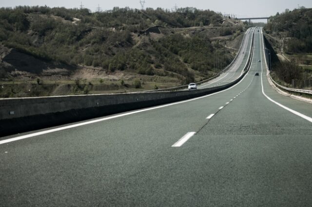 Πότε ολοκληρώνονται οι διαγωνισμοί για την Αττική Οδό και την Εγνατία – Τι γίνεται με τα λιμάνια