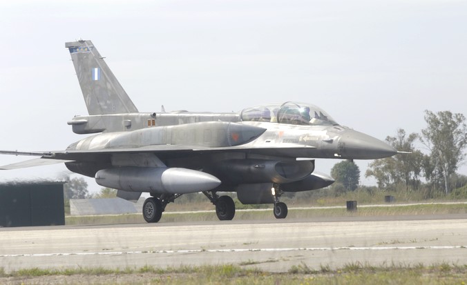 Παζάρια και παιχνίδια με F35 και F16: Οι διπλωματικές “αερομαχίες” Ελλάδας- Τουρκίας 